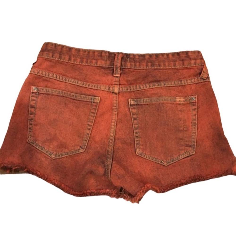 FREE PEOPLE Overdyed Distressed Jean Shorts w/ Raw Hem in Sunrise Red Size 26 - Picture 3 of 9